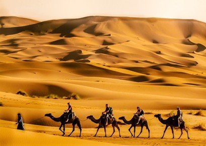 Marrakech to Fes: 4-Day Desert Tour via Ait Benhaddou & Sahara Camel Ride